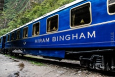 Το τραίνο που φτάνει στο agua calientes έχει πάρει το όνομα του αμερικανού εξερευνητή που ανακάλυψε το Machu Picchu